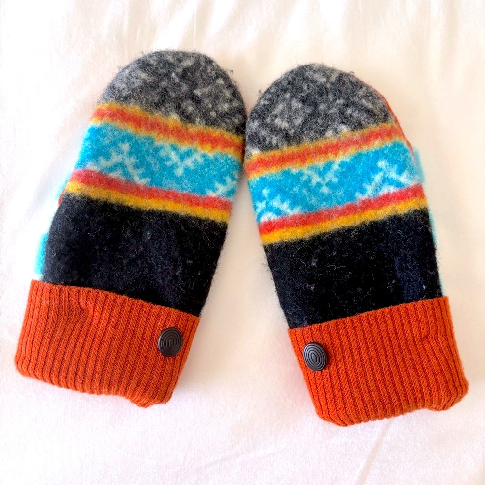 Sweater Mittens! New!